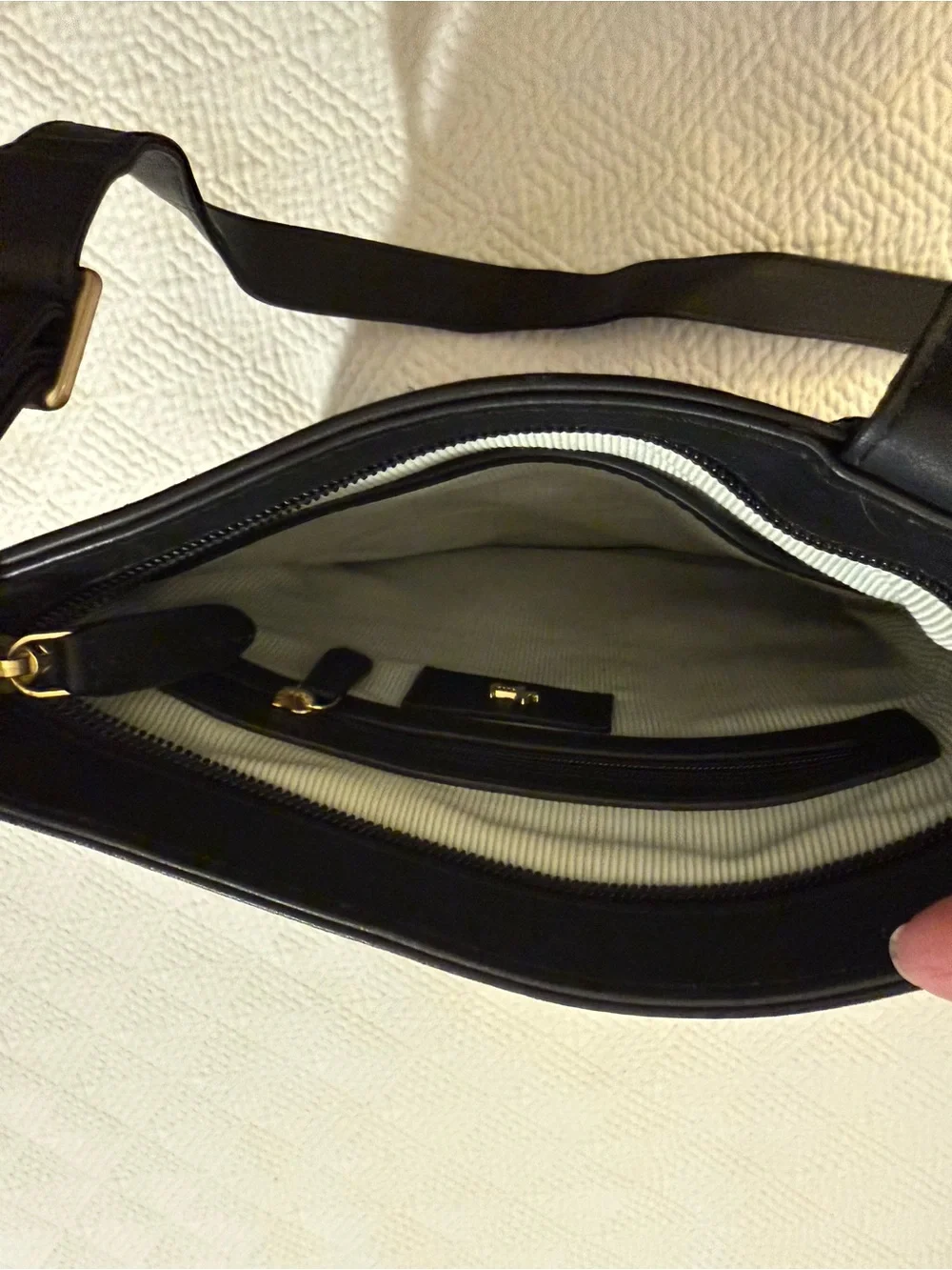 Radley London Crossbody Messenger Bag - Sleek Everyday Carry